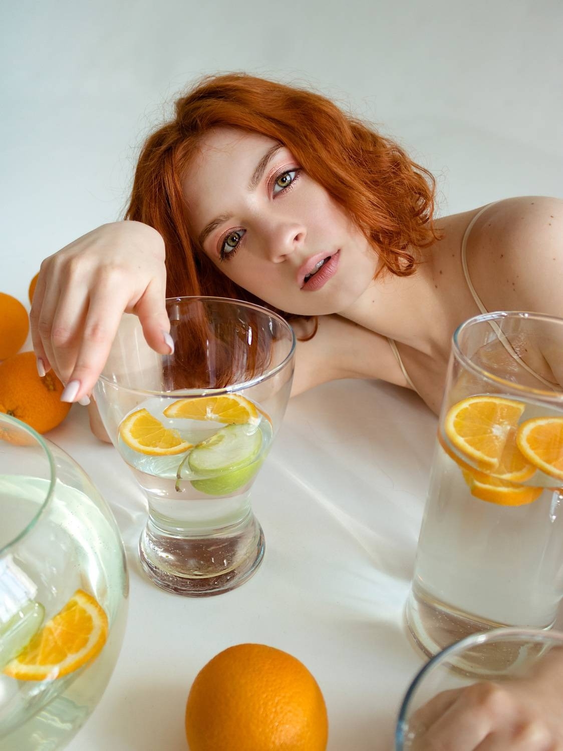 1124x1500, 486 Kb / апельсин, стакан, рыжая