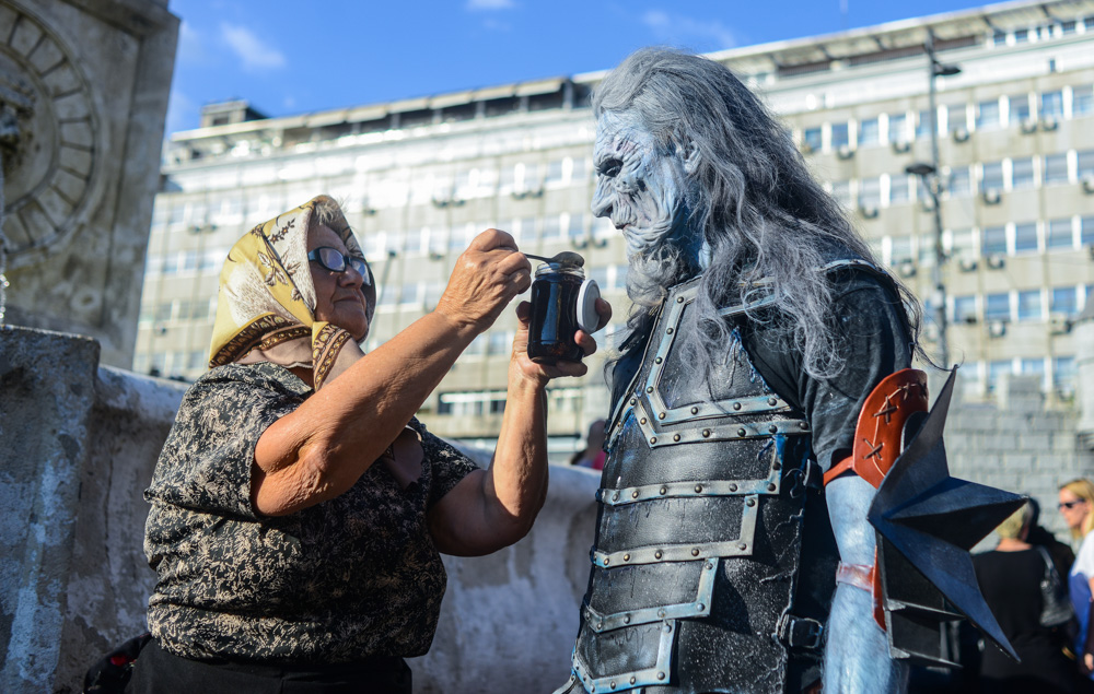 1000x635, 317 Kb / лич, бабушка, косплей, ходоки