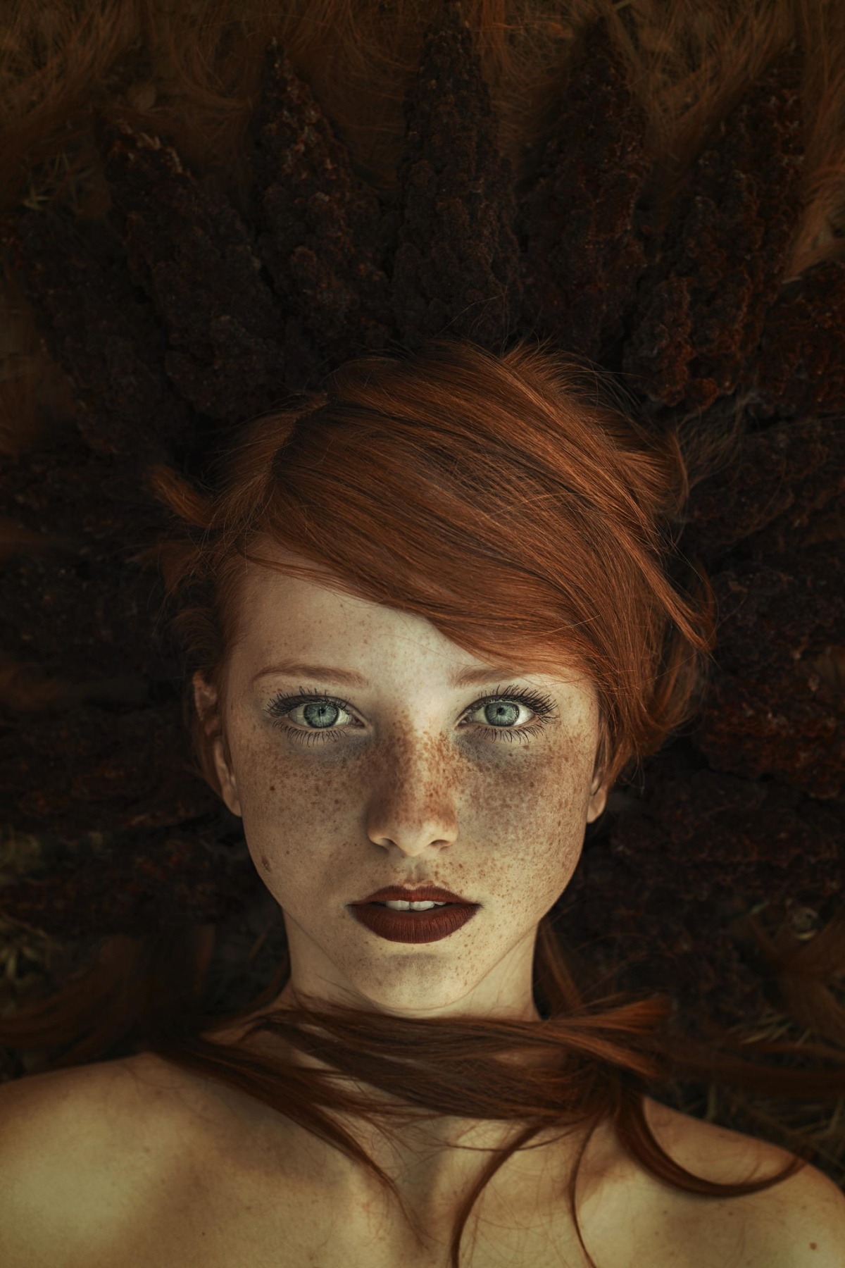 1200x1800, 383 Kb / веснушки, рыжая, взгляд