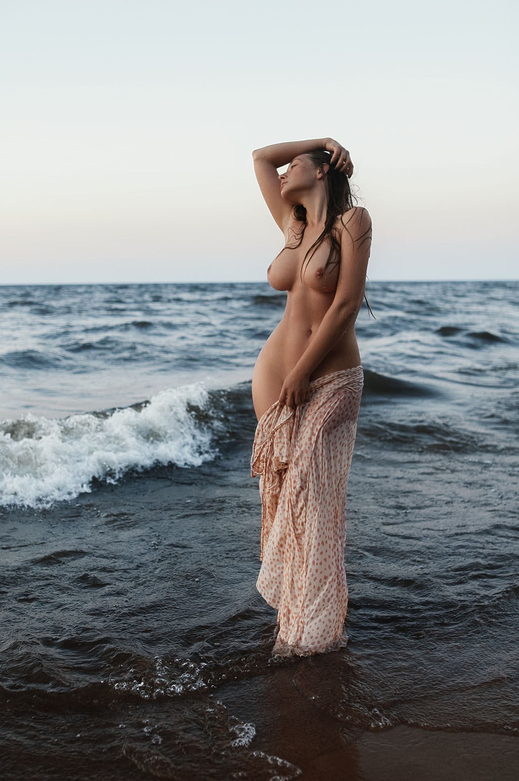 1050x1581, 292 Kb / волна, вода, тряпка, ольга кобзар