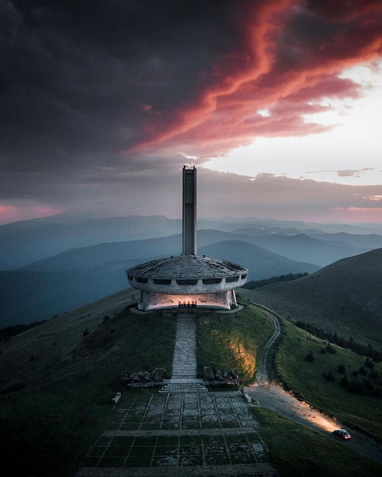 768x960, 81 Kb / Бузлуджа, Болгария, гора, Балканы, архитектура, монумент, мемориал