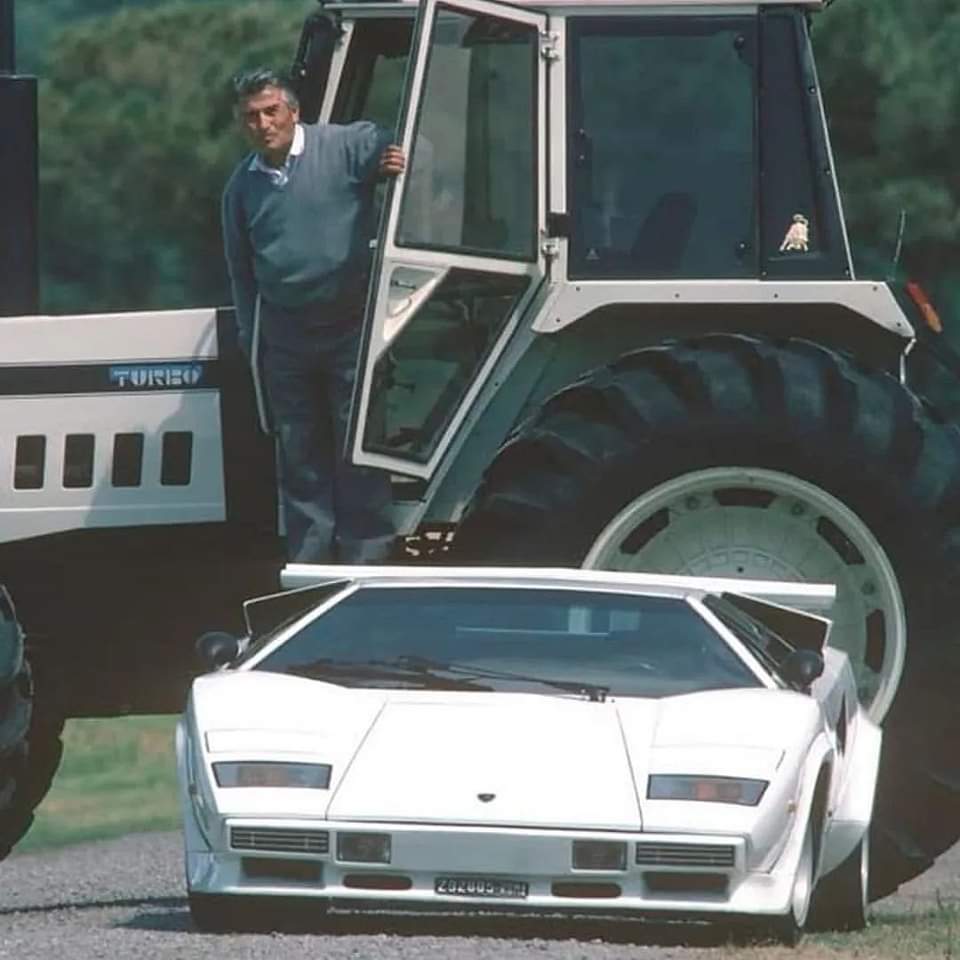 960x960, 61 Kb / автомобиль, классика, ретро, трактор, Lamborghini