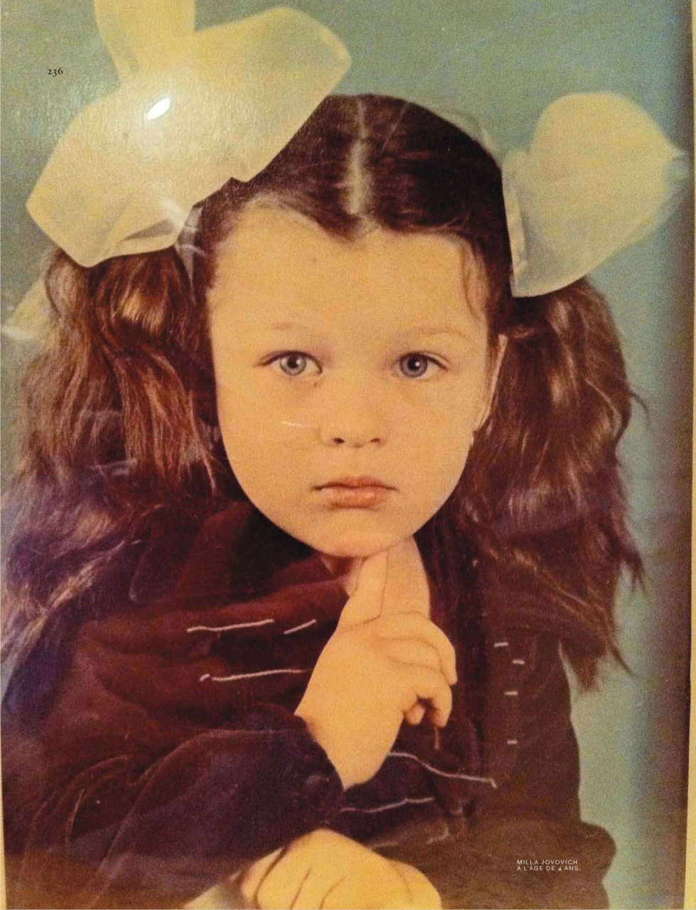 979x1280, 393 Kb / Милла Йовович, ребенок, бант, ссср