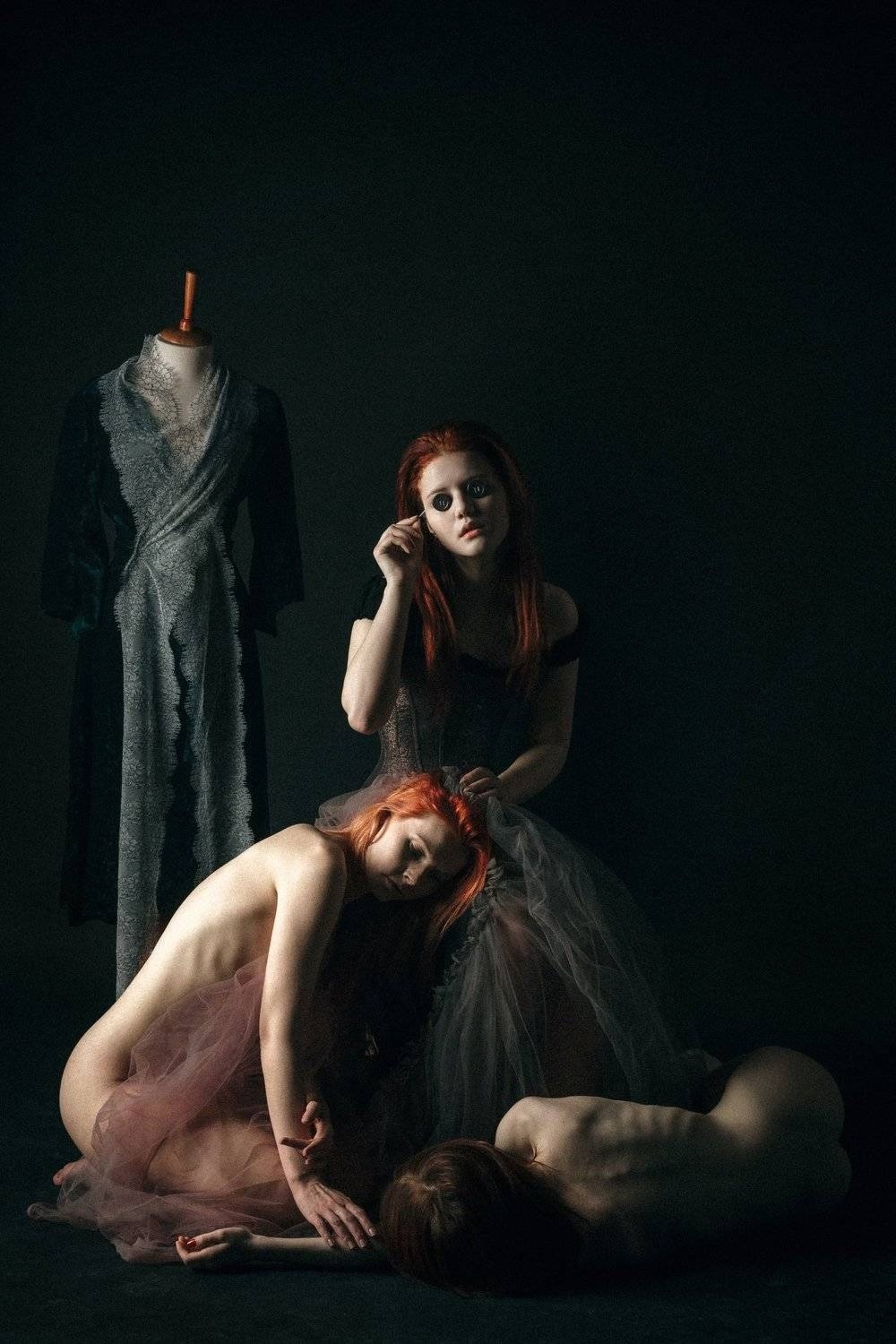 1000x1500, 416 Kb / троица, модель, платье, манекен