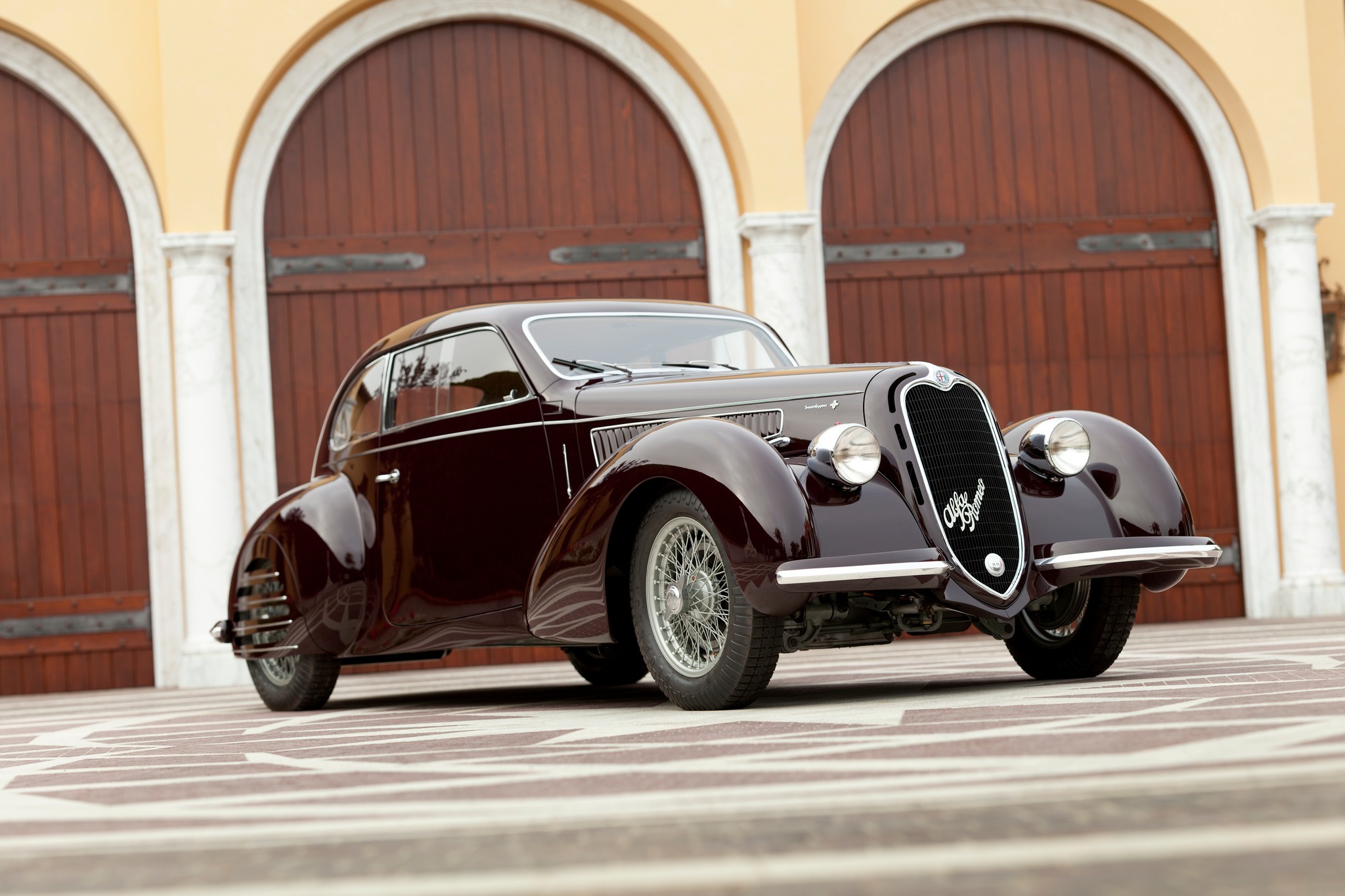 2048x1365, 418 Kb / автомобиль, классика, ретро, Alfa Romeo