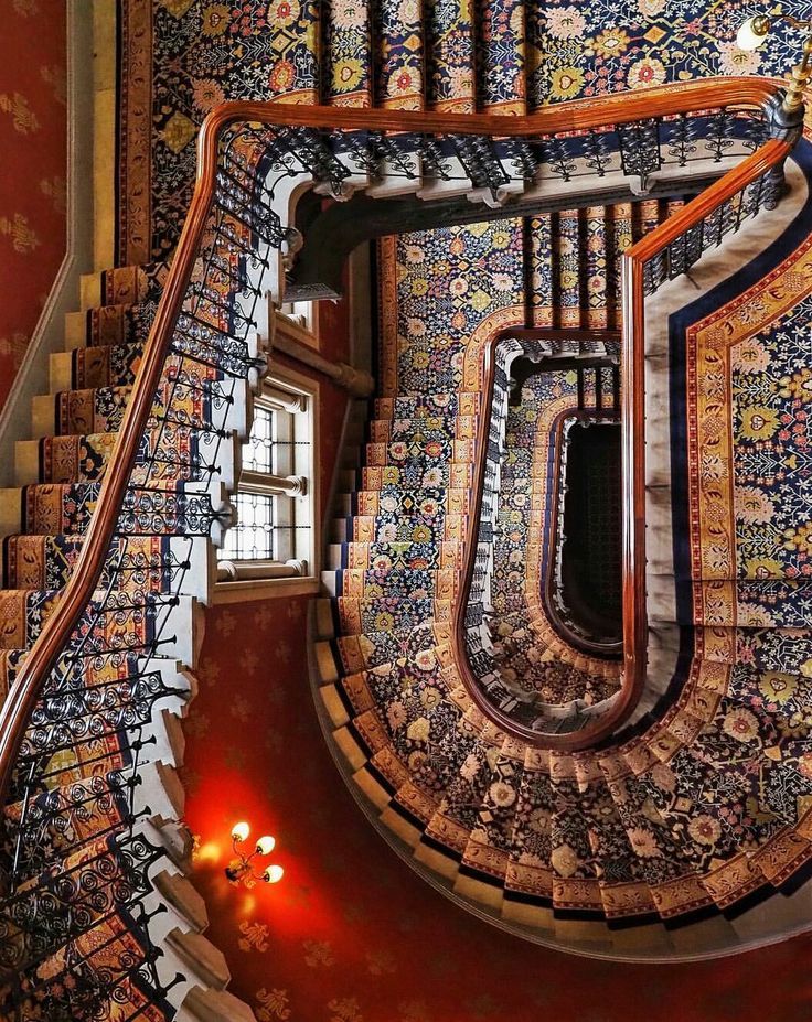 736x927, 235 Kb / винтовая лестница, орнамент