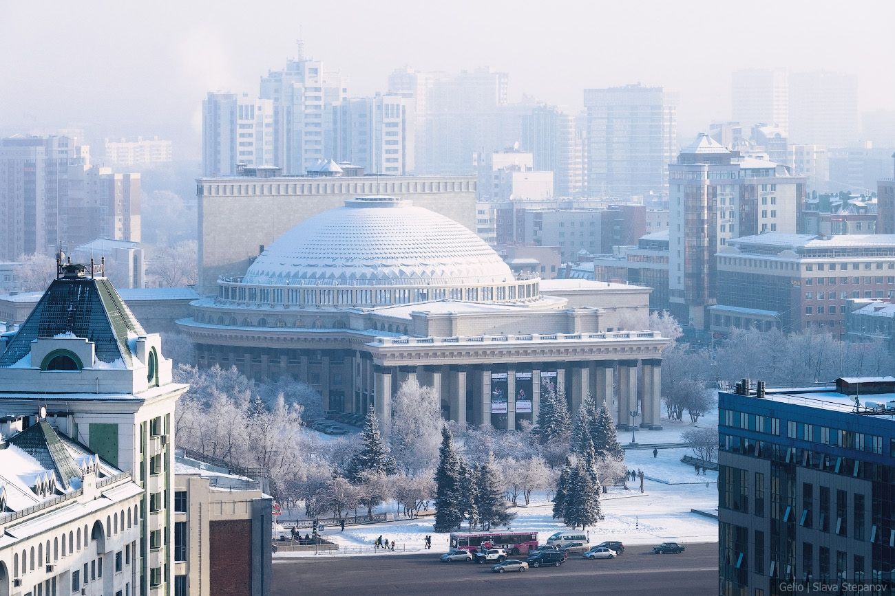 1300x867, 235 Kb / Новосибирск, зима, снег, театр