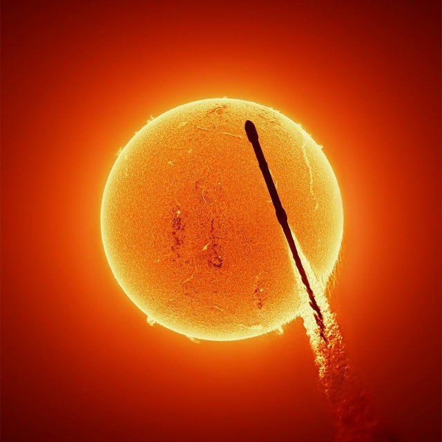 640x640, 49 Kb / солнце,ракета