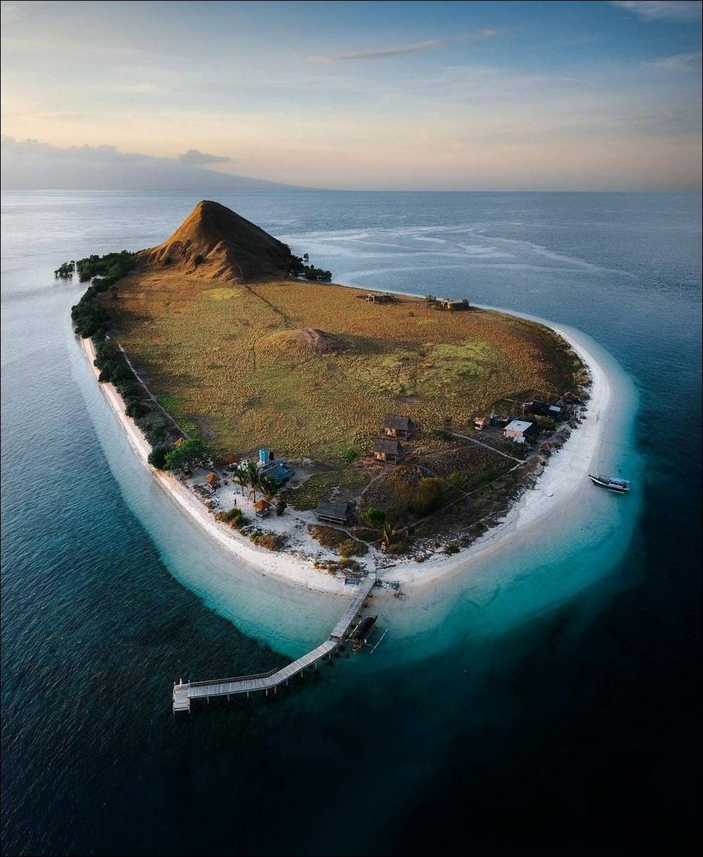 1001x1220, 152 Kb / остров, Сумбава, Индонезия, океан