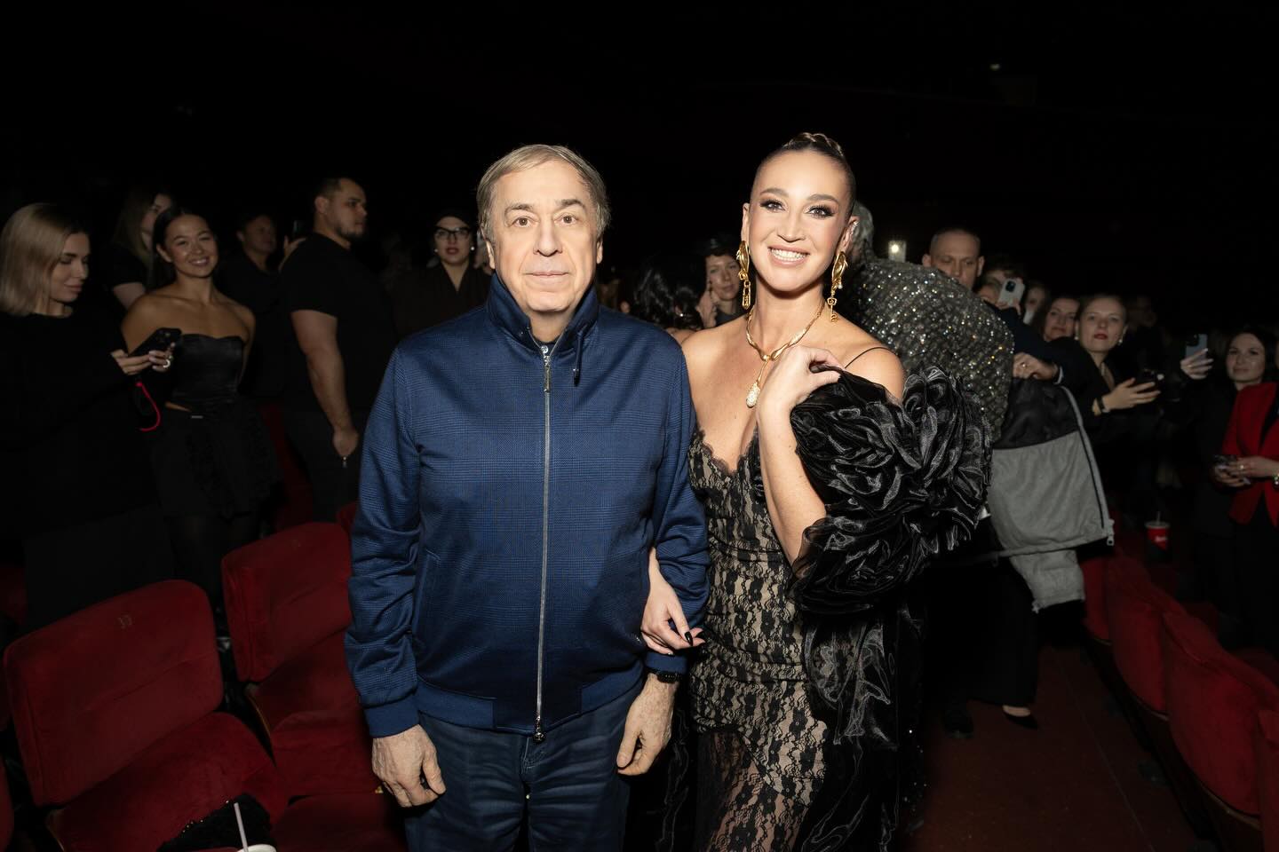 1440x960, 100 Kb / Михаил Гуцериев, Ольга Бузова, кинотеатр, миллиардер