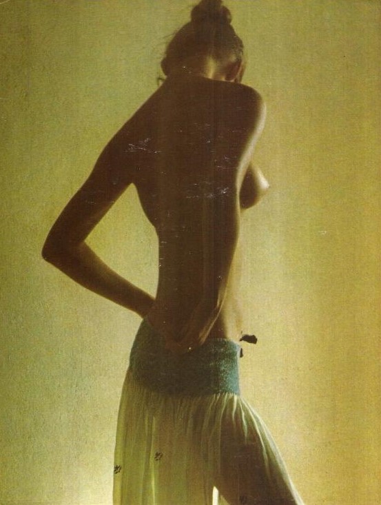 553x733, 82 Kb / сепия, ретро, без лица, юбка, David Hamilton