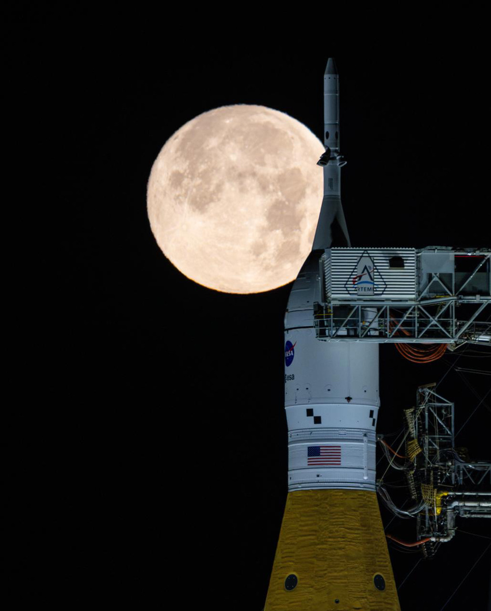 1000x1244, 150 Kb / NASA, ракета, пуск, старт, Луна, Artemis