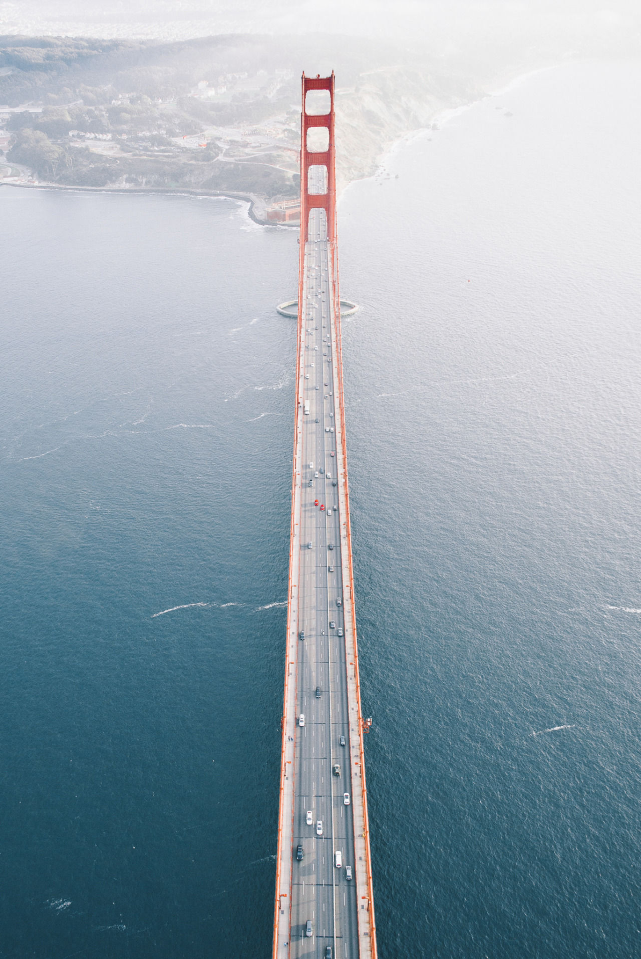 1280x1916, 391 Kb / мост, тень, Golden Gate, Золотые Ворота, США, Сан-Франциско