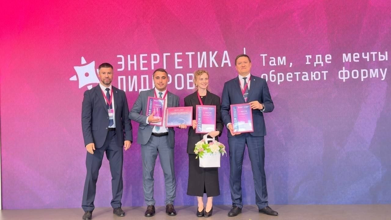 1280x720, 125 Kb / награждение, пиджак, галстук, грамота, корзина, цветы