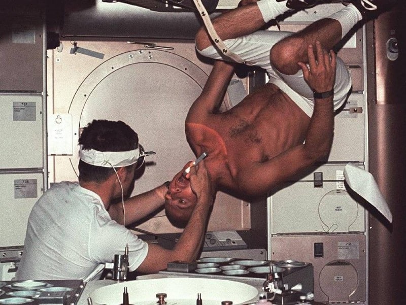 800x601, 110 Kb / Космос, NASA, медосмотр, ракета, невесомость