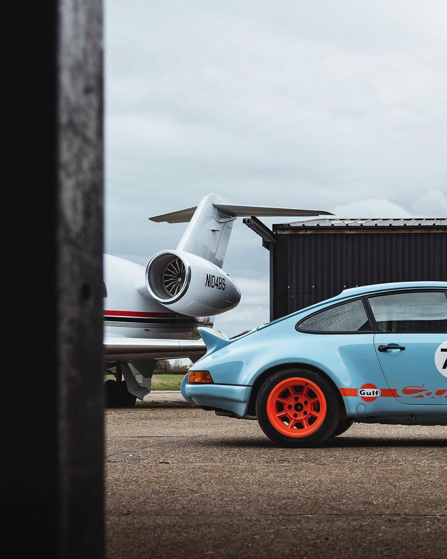 1440x1800, 224 Kb / автомобиль, классика, ретро, гидроподвеска, porsche, gulf, гараж