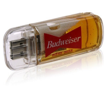 345x286, 40 Kb / пиво, флэшка, beer, flash stick, budweiser