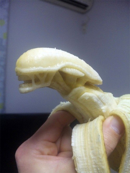 500x667, 53 Kb / чужой, банан