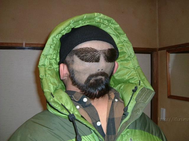 640x480, 40 Kb / капюшон, прическа, очки, борода