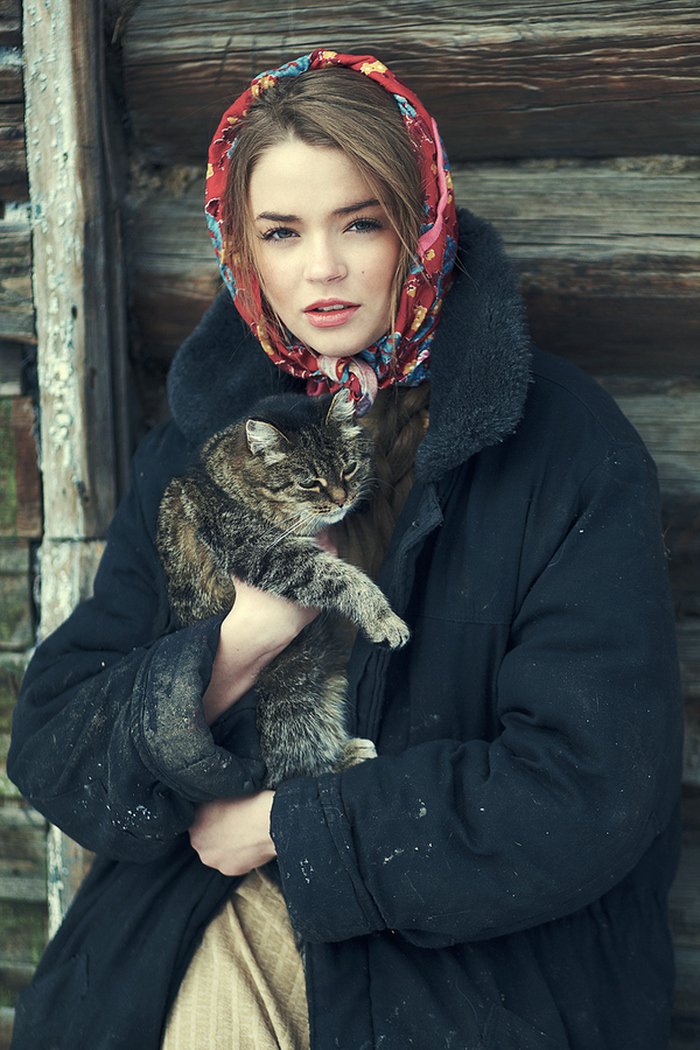 700x1050, 141 Kb / котэ, тулуп, баба