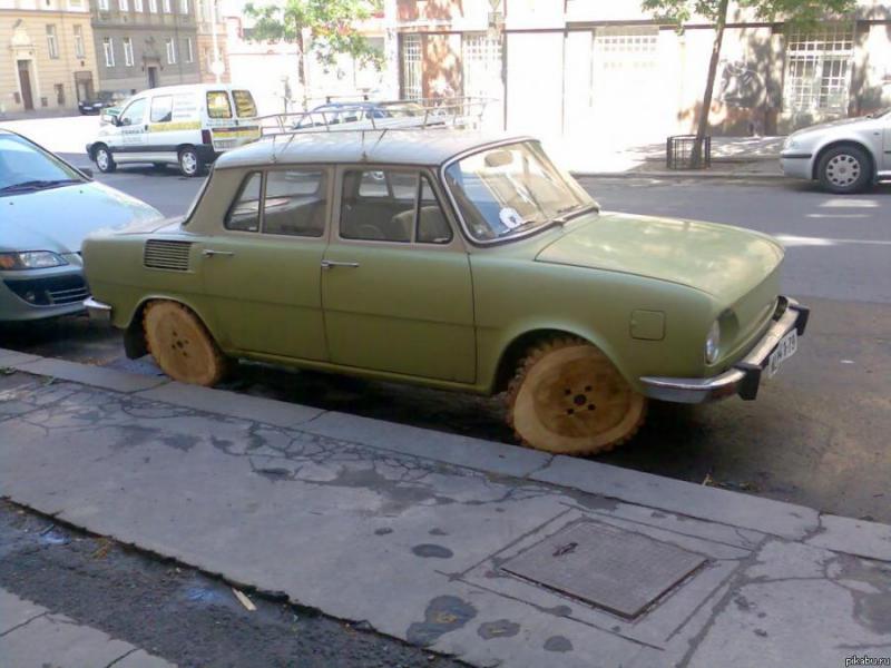 800x600, 62 Kb / авто, машина, дерево, колёса