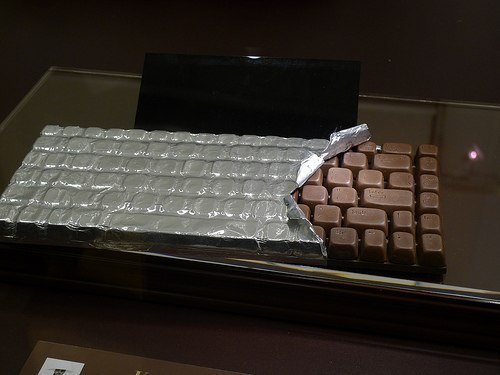 500x375, 32 Kb / клавиатура, шоколадка, клава, шоколад