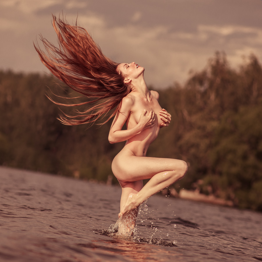 900x900, 258 Kb / вода, река, рыжая