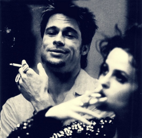 499x485, 60 Kb / fight club, брэд питт, марла, бойцовский клуб, сигарета, ч/б