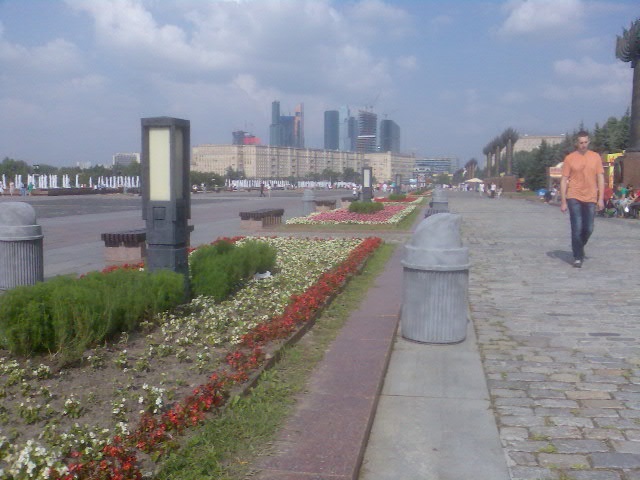 640x480, 76 Kb / Москва, Гора, муррзик