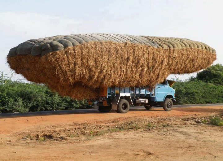 720x520, 156 Kb / сено, грузовик