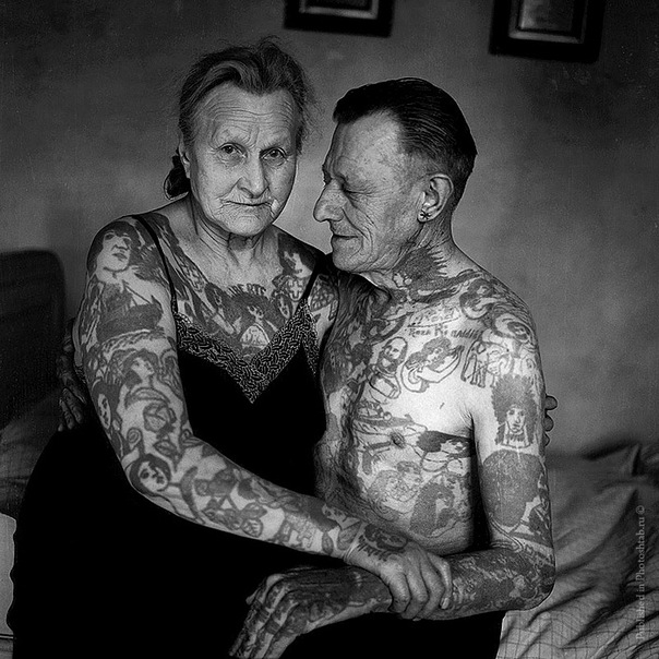 604x604, 126 Kb / старички, пара, тату
