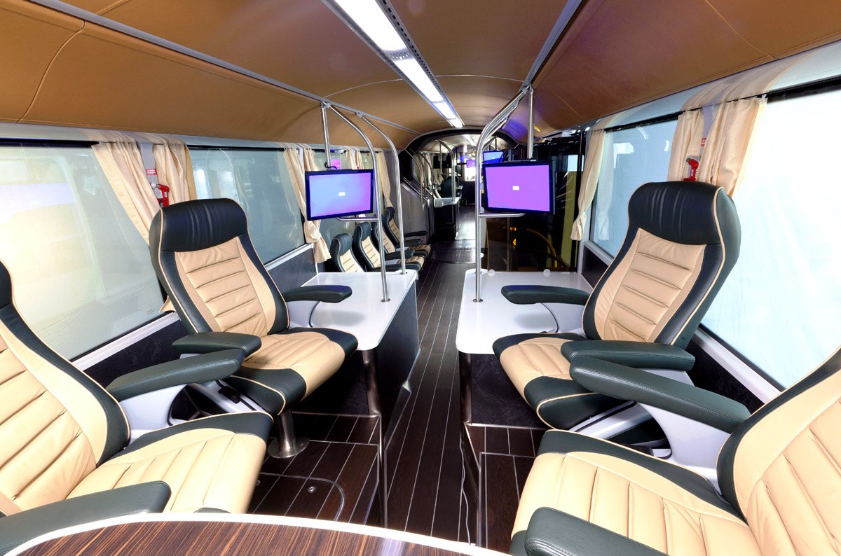 1200x794, 197 Kb / VIP, троллейбус, салон, Саудовская Аравия