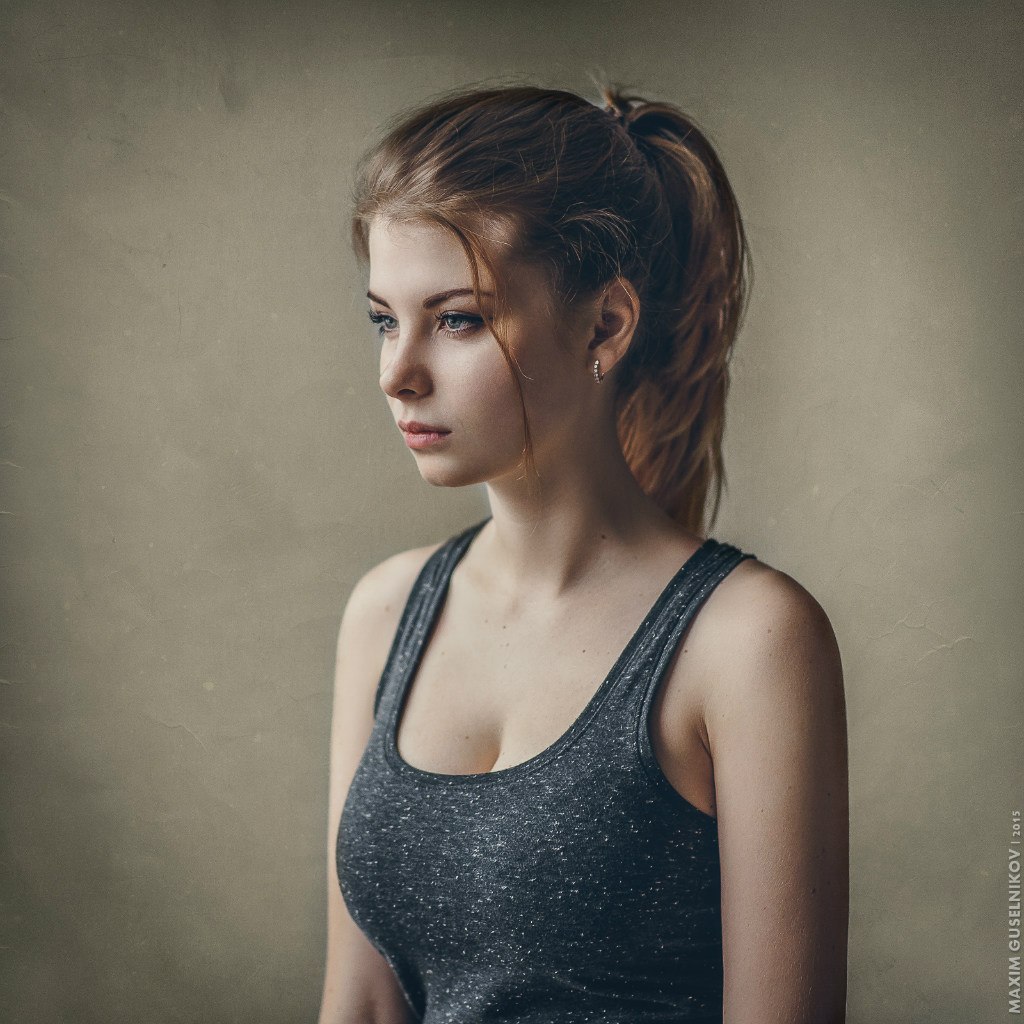 1024x1024, 180 Kb / Ирина Попова, сережки, майка, Максим, Гусельников, девушка