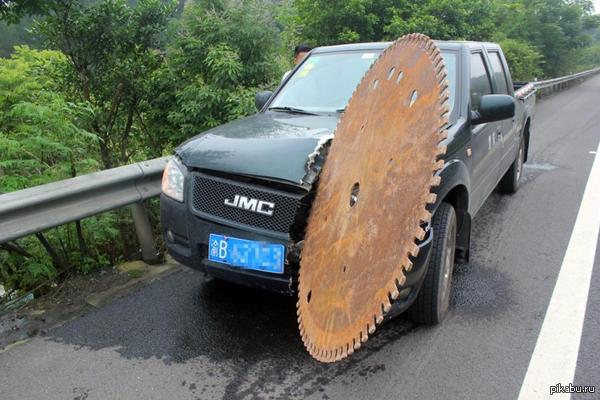 600x400, 47 Kb / Диск, Стаса Михайолова, машина, авария