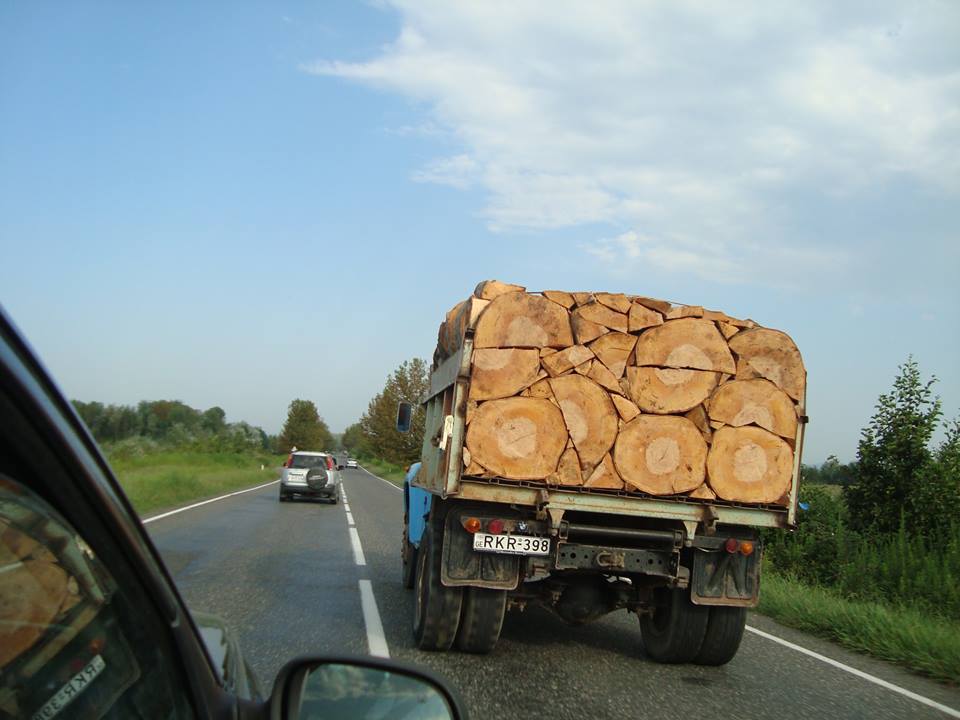960x720, 63 Kb / Машина, лес, тетрис, укладка