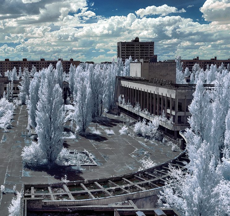 744x700, 194 Kb / Припять, ИК фильтр