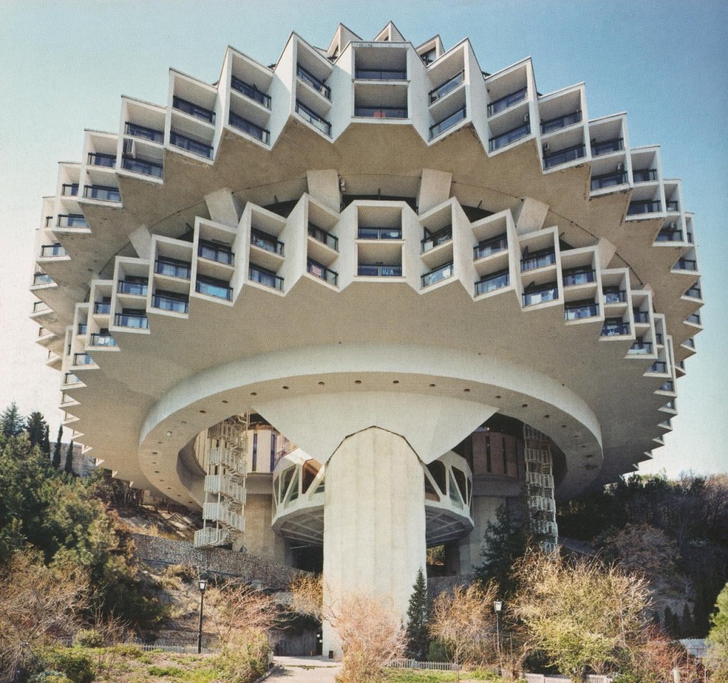 1023x960, 236 Kb / Санаторий «Дружба», Ялта, ссср, 1985