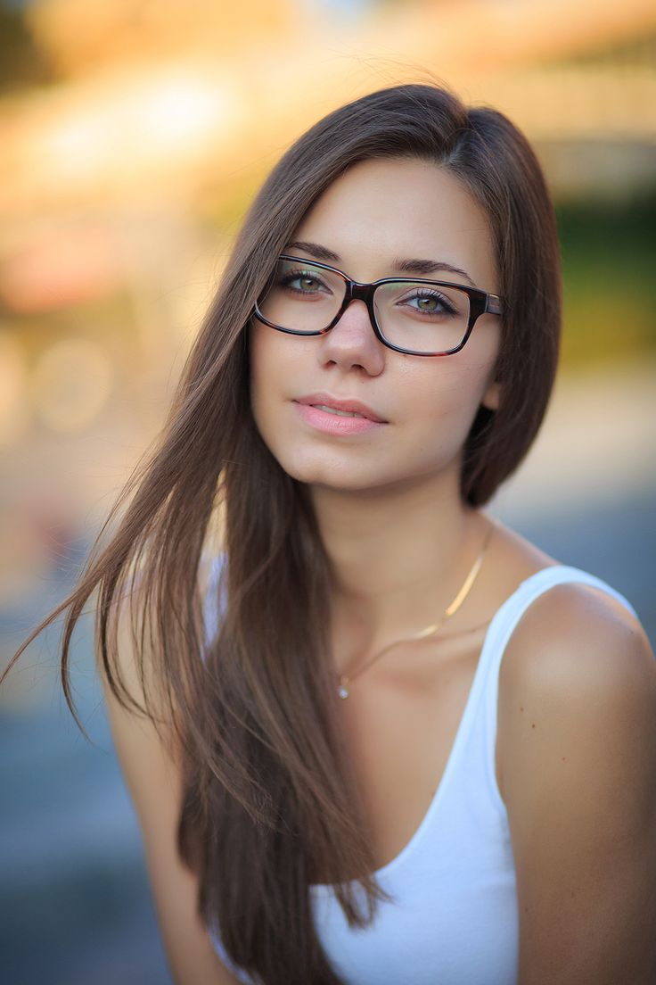736x1104, 74 Kb / очки, цепочка, русая, майка, милашка, кулон