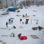 Москва, снег, двор, ковер, матрас, детская площадка, снег, зима, панелька